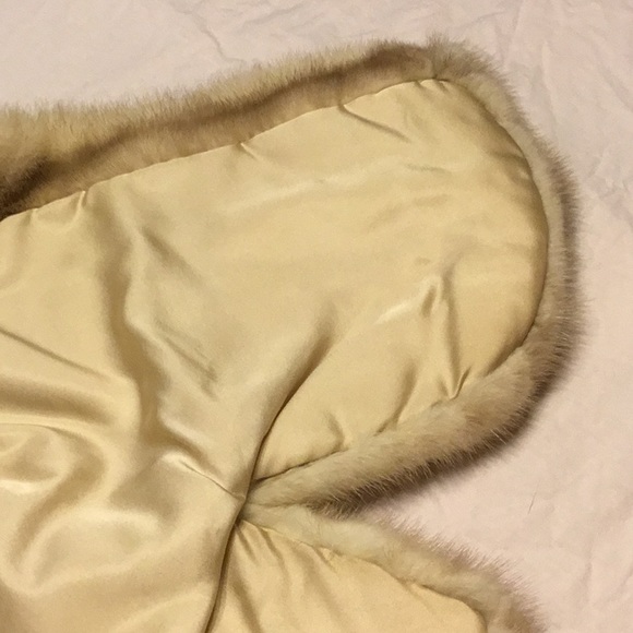 Custom Fur Stole - Picture 7 of 13